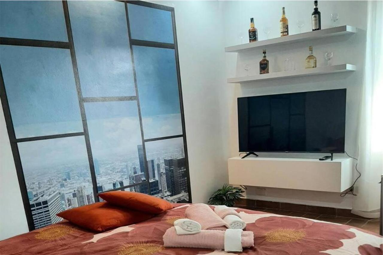 Apartamento Il Rifugio Sui Navigli Con Garage Privato Gratuito Aria Condizionata & Wi-Fi Milán Exterior foto