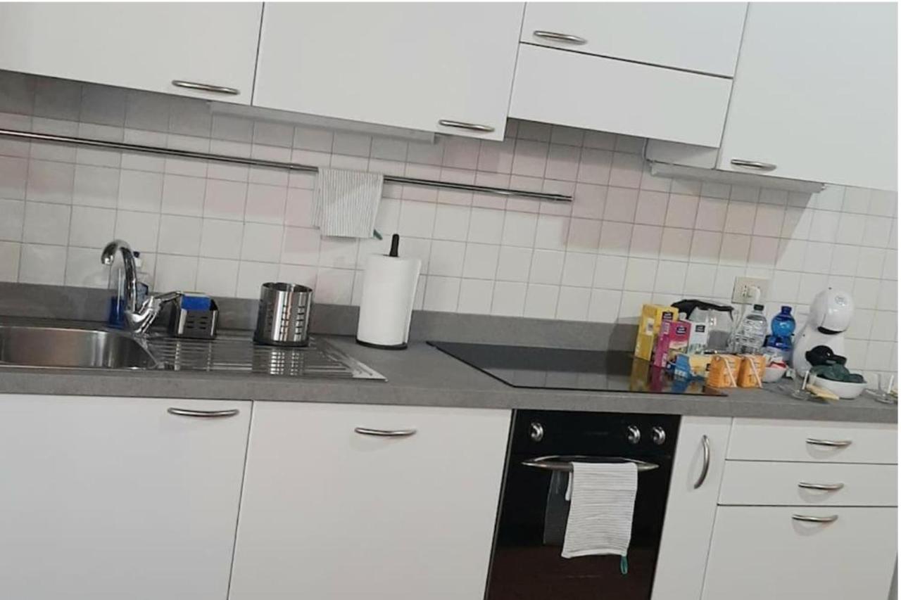 Apartamento Il Rifugio Sui Navigli Con Garage Privato Gratuito Aria Condizionata & Wi-Fi Milán Exterior foto